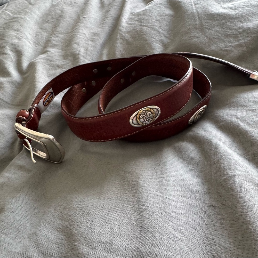 Vtg Fossil Saddle Full Grain Leather Belt Golf Silver Medallion Brown 40
